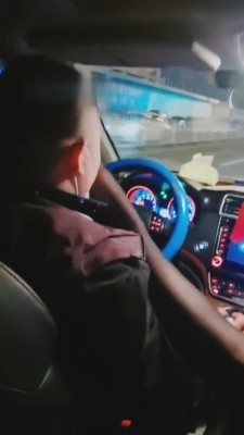 【语晴】黑丝美腿羞辱代驾 bf8470