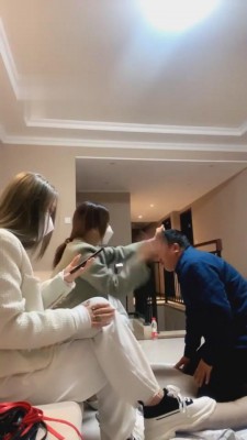 【禾悦】姐妹花双S暴调老狗 bf2524