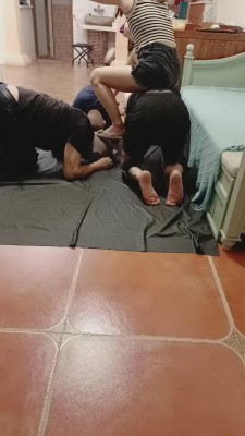 【绯闻王妃】3只贱奴的早餐 bf16502