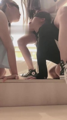 【阿月】精彩-双女奴对着帆布鞋棉袜羞辱 bf17241