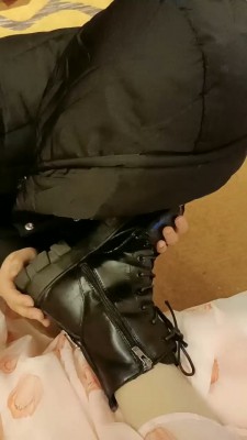 【宝宝S】开发闺蜜做狗-舔脏鞋/闻舔白袜 bf26161