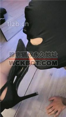 【七色堇】黑丝高跟恋足舔 JS240107-3