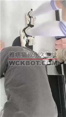 【酒精泡芙】素人学生S-及膝白袜运动鞋虐废物【一】 JS240316-5