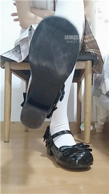 【佳怡】寸止偷袜子的变态哥哥    260512-5