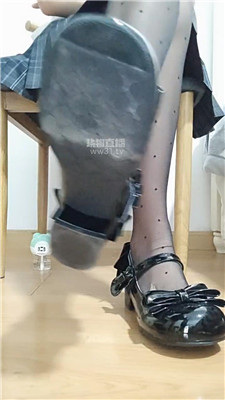 【佳怡】小皮鞋黑丝辱家奴    260513-10