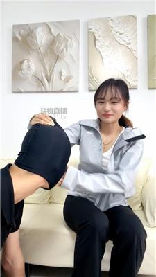【素人饮水机】咬肉-强迫舔脏鞋白棉袜 JS260517-54