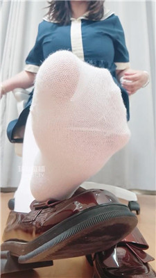 【拽拽】小皮鞋白棉袜早些训练    260517-11