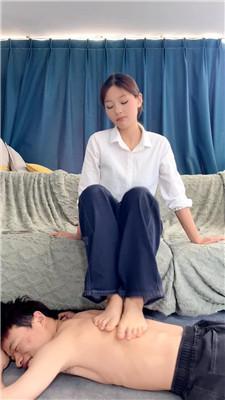 【小宇】牛仔裤女神玉足蹂躏 JS260531-8