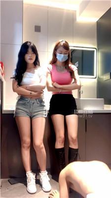 【女生也能很暴力】双S-超美女神长靴白袜踩 bf63458