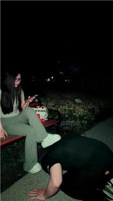 【安星】户外小狗舔脚圣水 bf63529