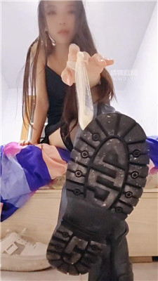 【美少女战士】陪酒女羞辱绿帽接盘侠    260614-28