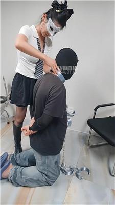 【南兮女S】长靴踩踏暴揍-锁链囚禁 JS260710-10