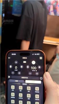 【Kinki】小黄毛喜欢变装和电击 JS260710-45