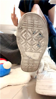 【小E神】脏鞋白袜裸足炸干    260713-57