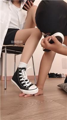 【蓝月大人】抽耳光-高帮鞋白袜踩 JS260718-43
