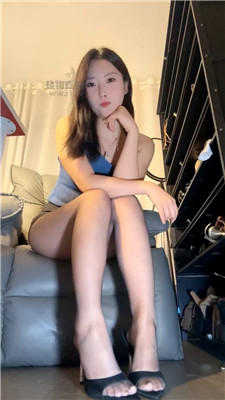 【娩娩大魔王】被领导的女朋友调戏    260727-20