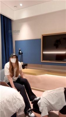 【十三祖宗】舔前女友的脏鞋原味袜 JS260814-15